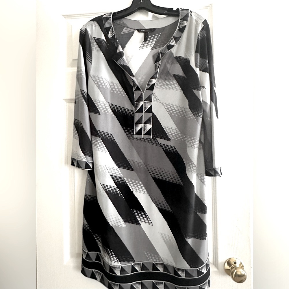 Beautiful BCBG gray multi color dress long sleeve size L